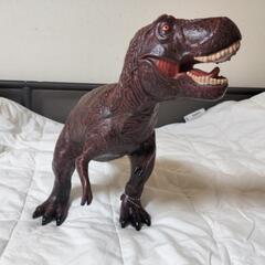恐竜のフィギュアの画像