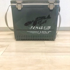 クーラーボックス