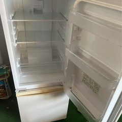 シャープ冷蔵庫の画像