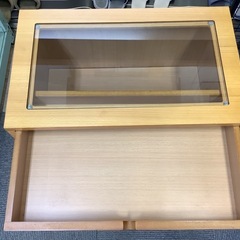 【リサイクルサービス八光】幅50㎝　木製　ガラス天板　キャビネットの画像