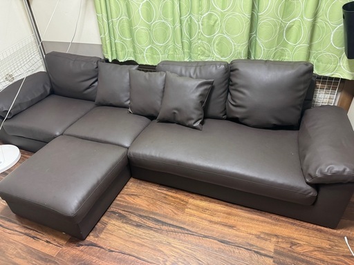 2025/06/1購入、カウチソファ