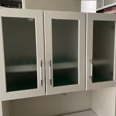 食器棚の画像