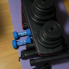 激安です　プロテイン1kg  筋トレ器具