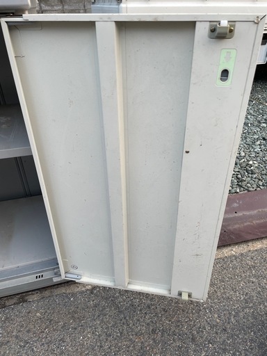 ★ 清掃済 ★ 物置 イナバ H98xW62xD60cm アルミ 製 棚の高さ調整可能  鍵なし
