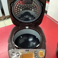ZOJIRUSHI 象印　炊飯器　炊飯ジャー　IH 3合炊き　NP-GH05 2019年製の画像