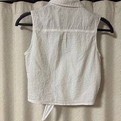 Ｈ＆Ｍ 150 白トップス ノースリーブの画像