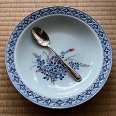 深さのある大皿の画像