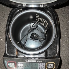 （運搬費込）ZOJIRUSHI 3合炊き の画像