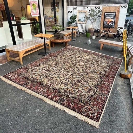 アラベスク模様　ラグ　特大　花模様