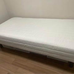 【大幅値下げ！美品】無印シングルベッド脚付き(6/22まで掲載)の画像