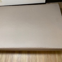 ニトリ　ダブル 脚付きヘッドレスすのこベッドフレーム　エアーチューブノンコイルマットレス　セット売り  の画像