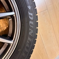 ダンロップ スタッドレスタイヤ 175/65R15 4本セット（6分山）の画像