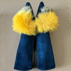 【新品】KOBE LETTUCE 走れるパンプス　ポインテッドトゥシューズ　フラットファーパンプス　22.5〜23.0の画像