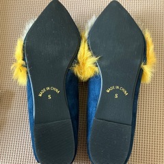 【新品】KOBE LETTUCE 走れるパンプス　ポインテッドトゥシューズ　フラットファーパンプス　22.5〜23.0の画像