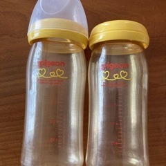 出産準備まとめ売り 　ピジョン   哺乳瓶5本  哺乳瓶洗浄ケース  おしゃぶり  の画像