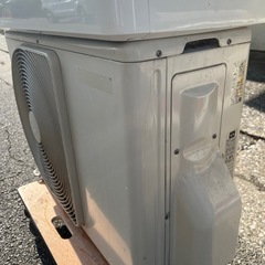 東芝 エアコン14畳 RAS-J401RT 2022製 1シーズン使用品 美品の画像