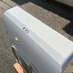 東芝 エアコン14畳 RAS-J401RT 2022製 1シーズン使用品 美品の画像
