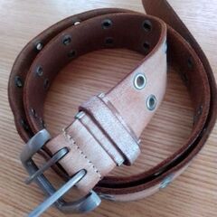 EDWINレザースタッズベルト　レトロ