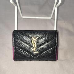 イヴサンローラン YSL
カサンドラロゴ 折り財布