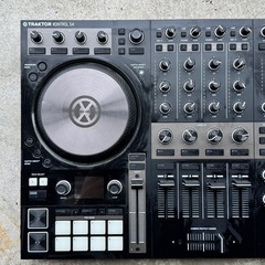 Native Instruments TRAKTOR  S4 DJコントローラー
