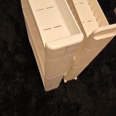 隙間収納の画像