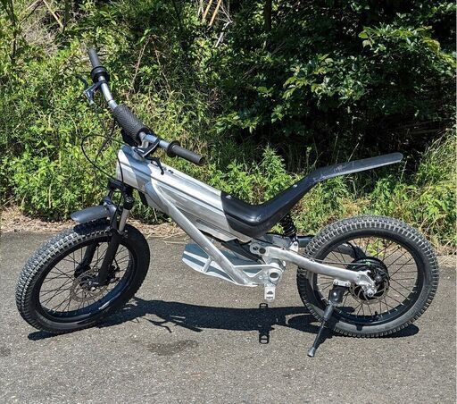 ヨツバモト電動バイクWOOF20現行型 ハンドルまわり大人仕様