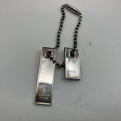 GUCCI ダブルプレート ネックレス （4.5 ×1.3ｃｍ）...