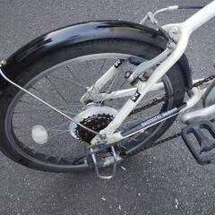  【整備済み】アルミフレーム 20インチ折り畳み自転車 外装6段変速 の画像