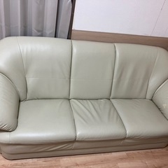 ⭕️3人掛けソファ　一部剥がれ有り⭕️の画像