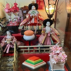 雛人形飾り　ケース入りの画像