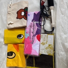 キャラクターのバックやタオル