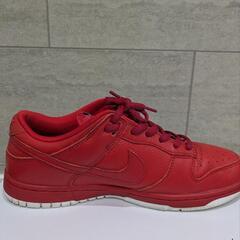 Nike Dunk Low BY YOUレッド スニーカーの画像