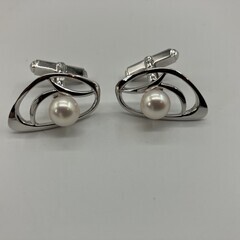 ＭＩＫＩＭＯＴＯ　カフス　パール　パール径約７．４ｍｍ　シルバー...