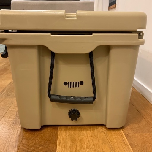 ジープ(Jeep) クーラーボックス ハードクーラー50 YETIカスタム