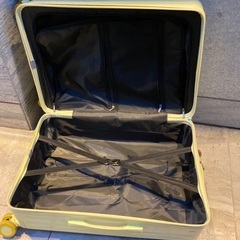 手前出しができる2箇所出しスーツケース65の45の30センチの画像