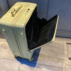 手前出しができる2箇所出しスーツケース65の45の30センチ