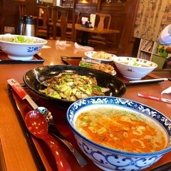 ご飯一緒に行ってくれる人！
