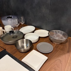 調理用具、食器、木村硝子グラスなどまとめての画像