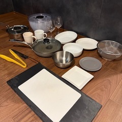 調理用具、食器、木村硝子グラスなどまとめての画像