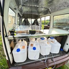 三菱　ミニキャブバン　　キッチンカー　　移動販売車　２槽シンク　給排水タンク　換気扇　ＬＥＤ照明の画像