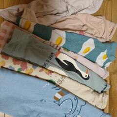 ♡子供服　約52着　肌着　女の子　記名有　汚れ　シミ　黄ばみ　毛玉有り 90 95　冬服　夏服色々　ずぼん　パンツ　スカート　長袖　半袖　裏起毛　　説明文全てご理解の方宜しくお願いします↓　の画像