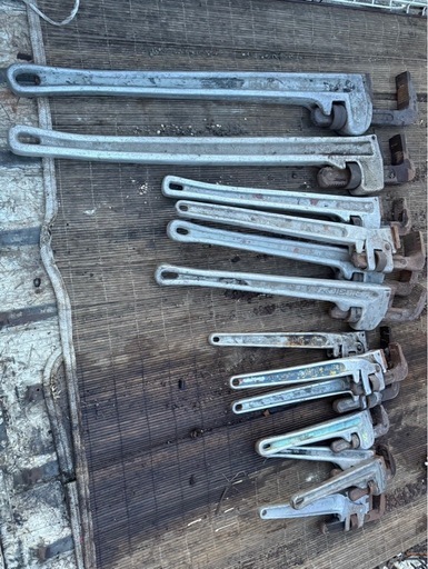 アルミパイプレンチ13本