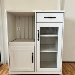 ガラス収納付きキッチンカウンター