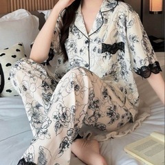 【新品】XLサイズ 花柄パジャマ