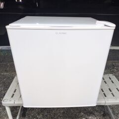🍎エルソニック 1ドア 冷蔵庫  46L EJ-R461W