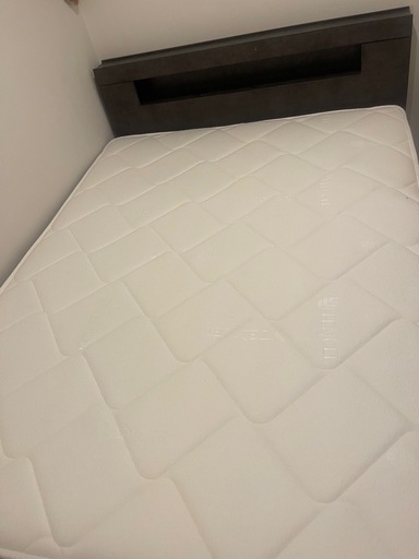 ワイドダブル　ベッド　マットレス付き