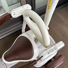 【引渡先決定済】三輪車　iimo ホワイトの画像