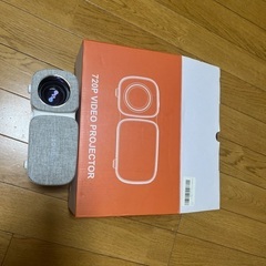 プロジェクター家庭用 スピーカー内蔵　HDMI USB AV入力...