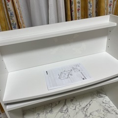 ニトリキッズテーブル、収納棚にもなる。