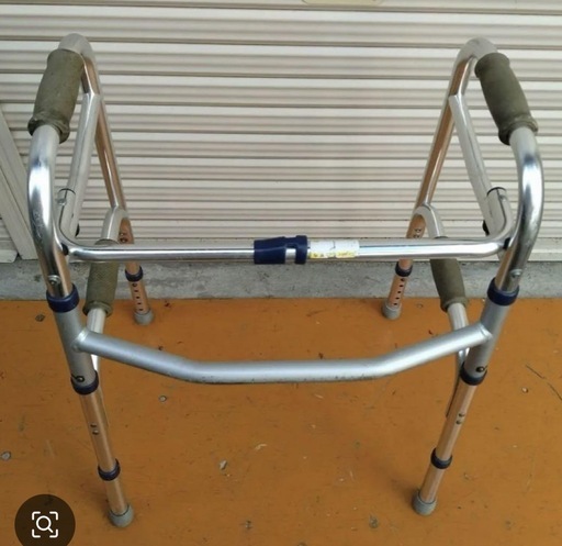 介護用歩行器ミニタイプスリム